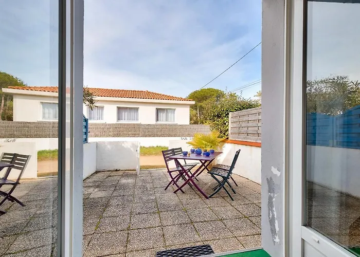 A Deux Pas De La Plage, Jolie Maison Pour 4