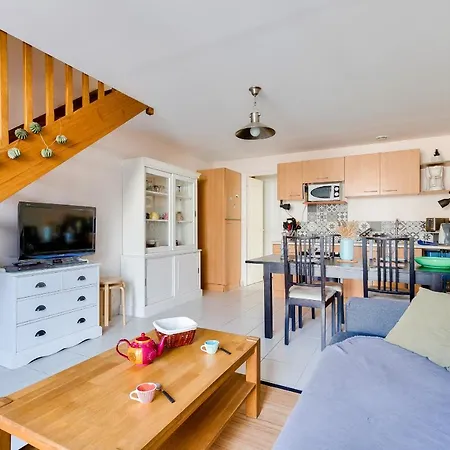 à Deux Pas De La Plage, Jolie Maison Pour 4 *